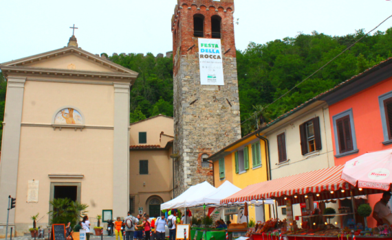 Il borgo di Ripafratta durante la Festa della Rocca
